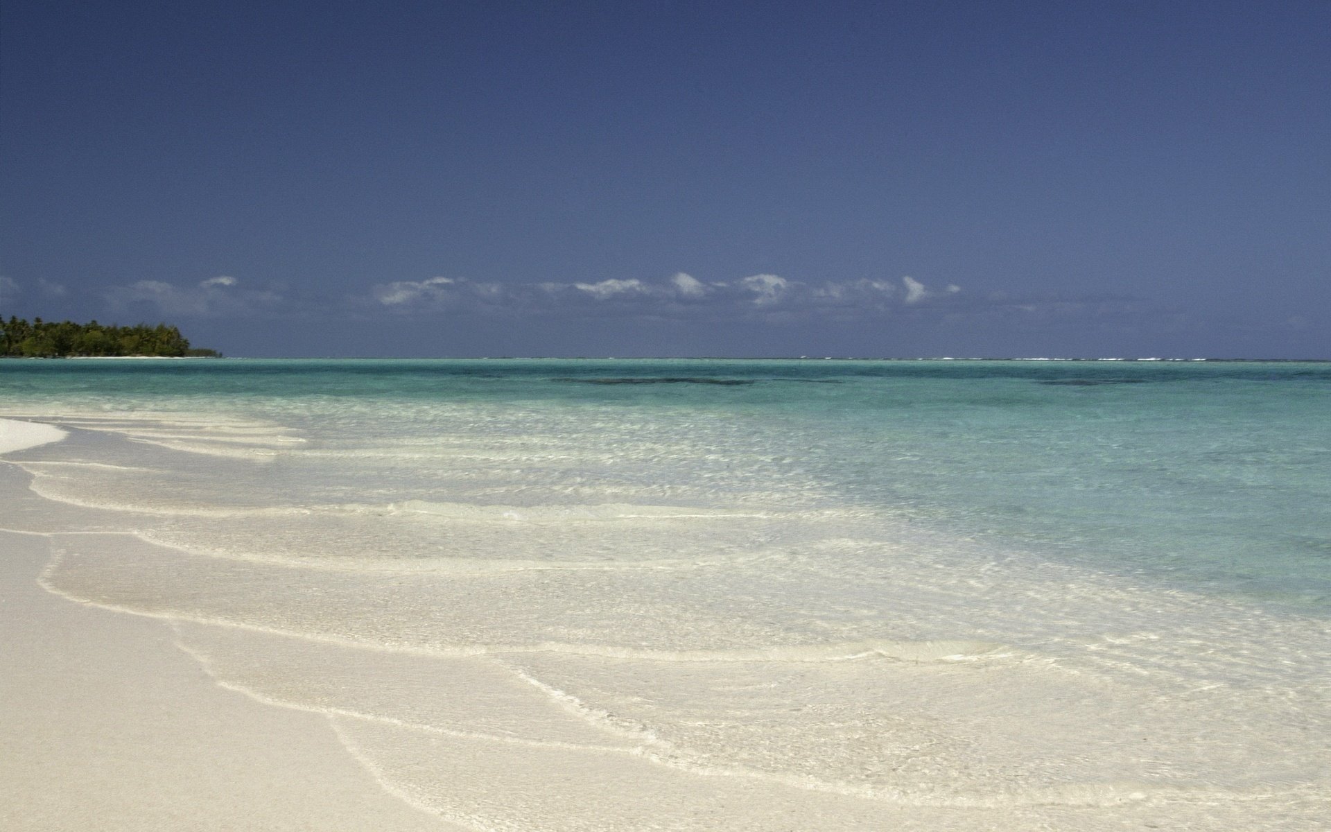 sabbia bianca onde brezza mare acqua spiaggia estate sole calore umore sabbia cielo