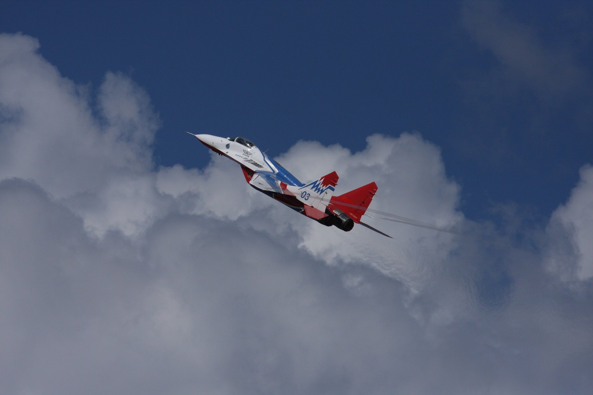 rondoni della russia mig-29 mig-29 aviazione nuvole cielo aereo aviazione militare equipaggiamento militare aviazione volo