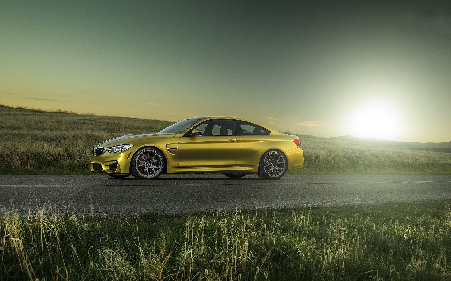bmw m4 f82 giallo bmw cerchi sole