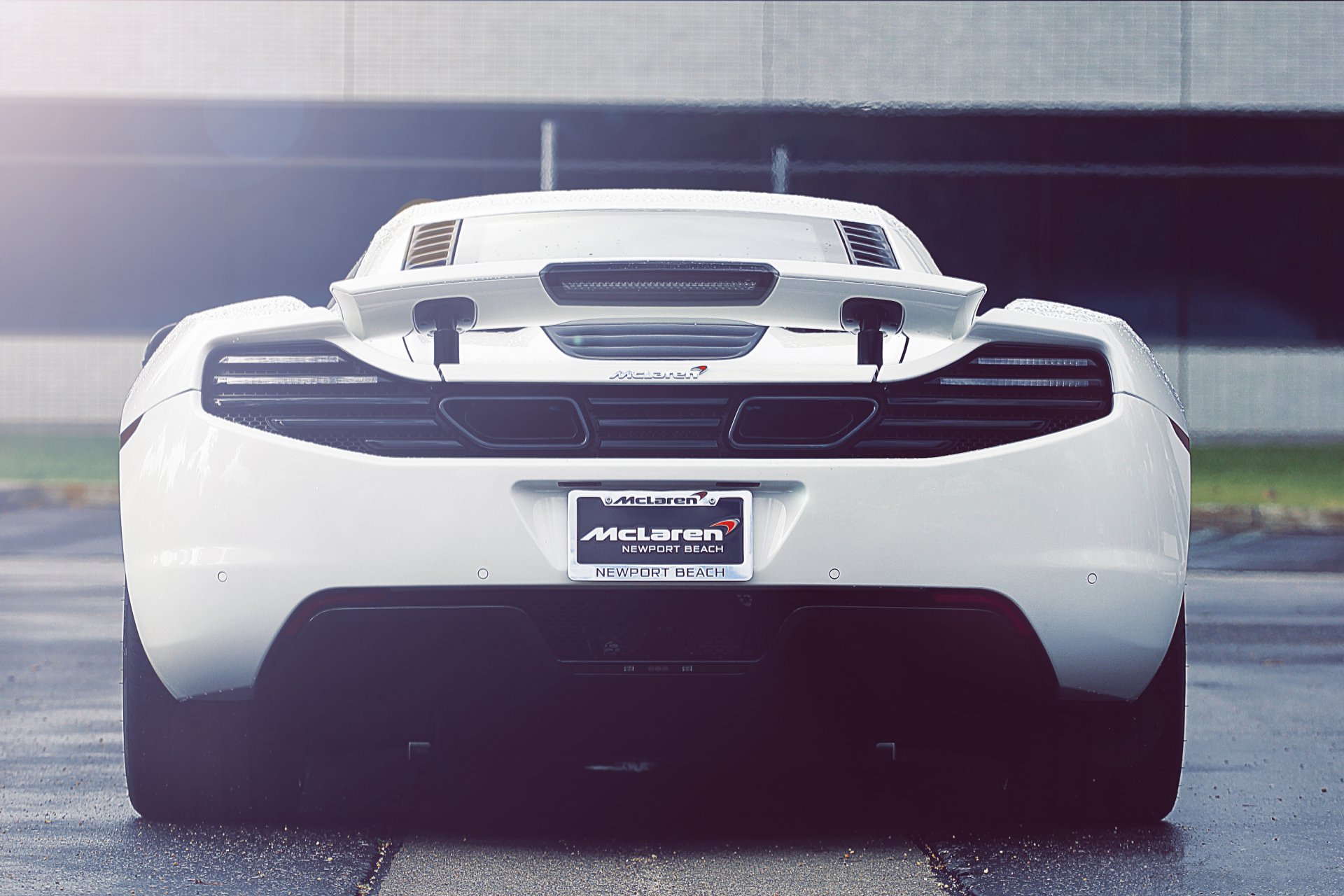 mclaren mp4-12c bianco supercar indietro mclaren