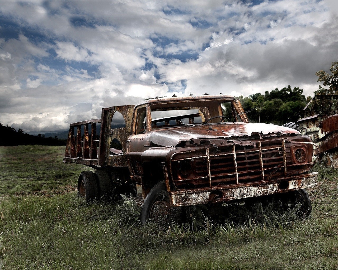 tristezza vecchiaia auto camion