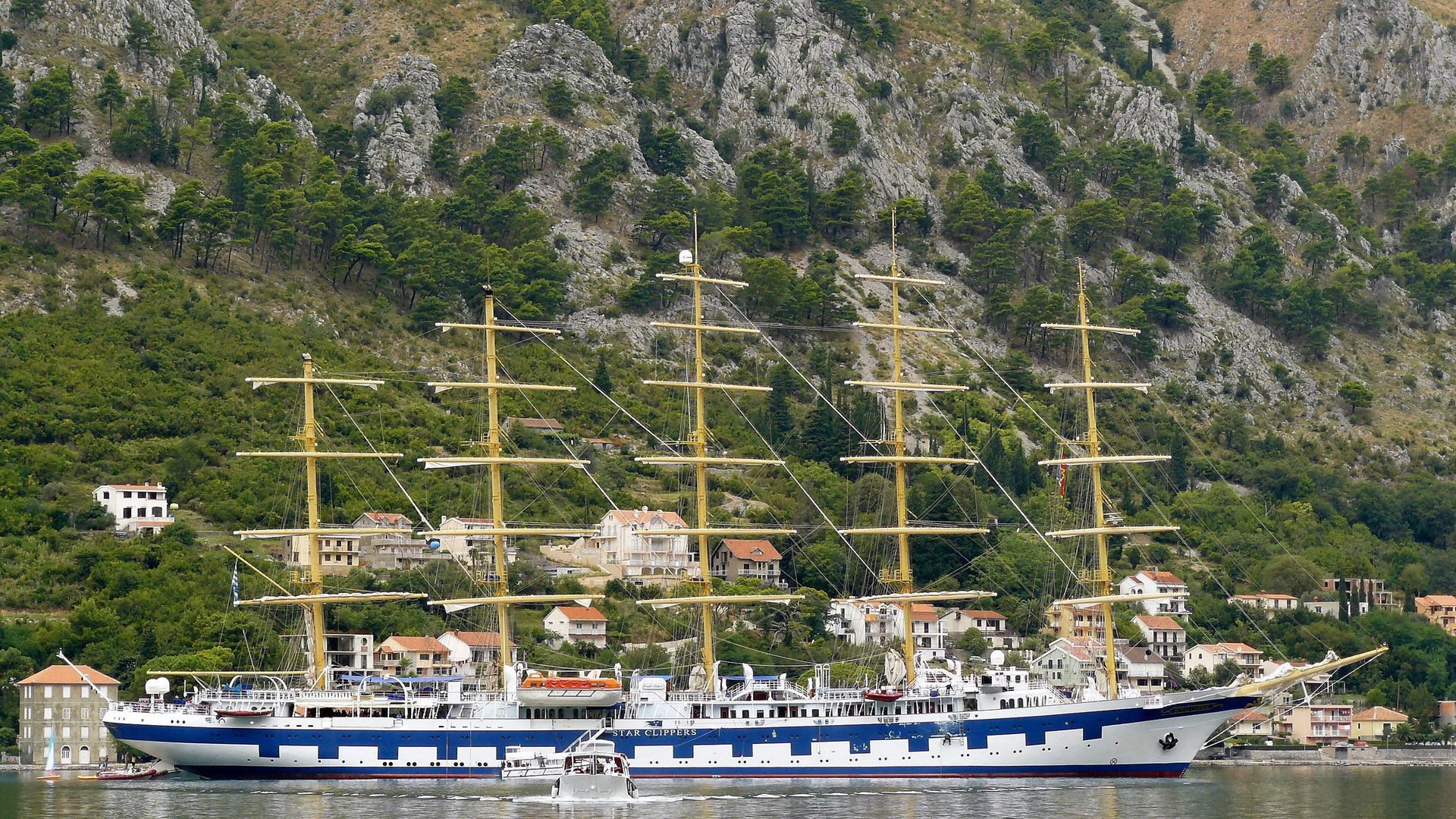 nave nave cinque alberi dimensioni pendio montagne foresta città