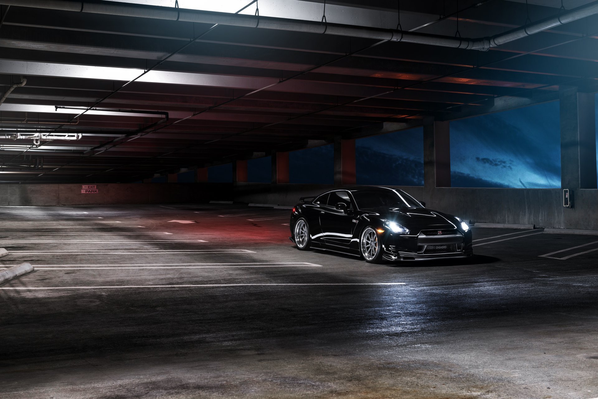 nissan gt-r r35 nero anteriore nissan di fronte di parcheggio