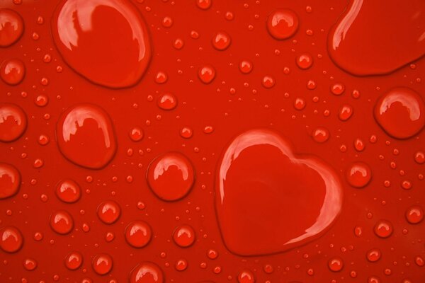 Gocce rosse a forma di cuore