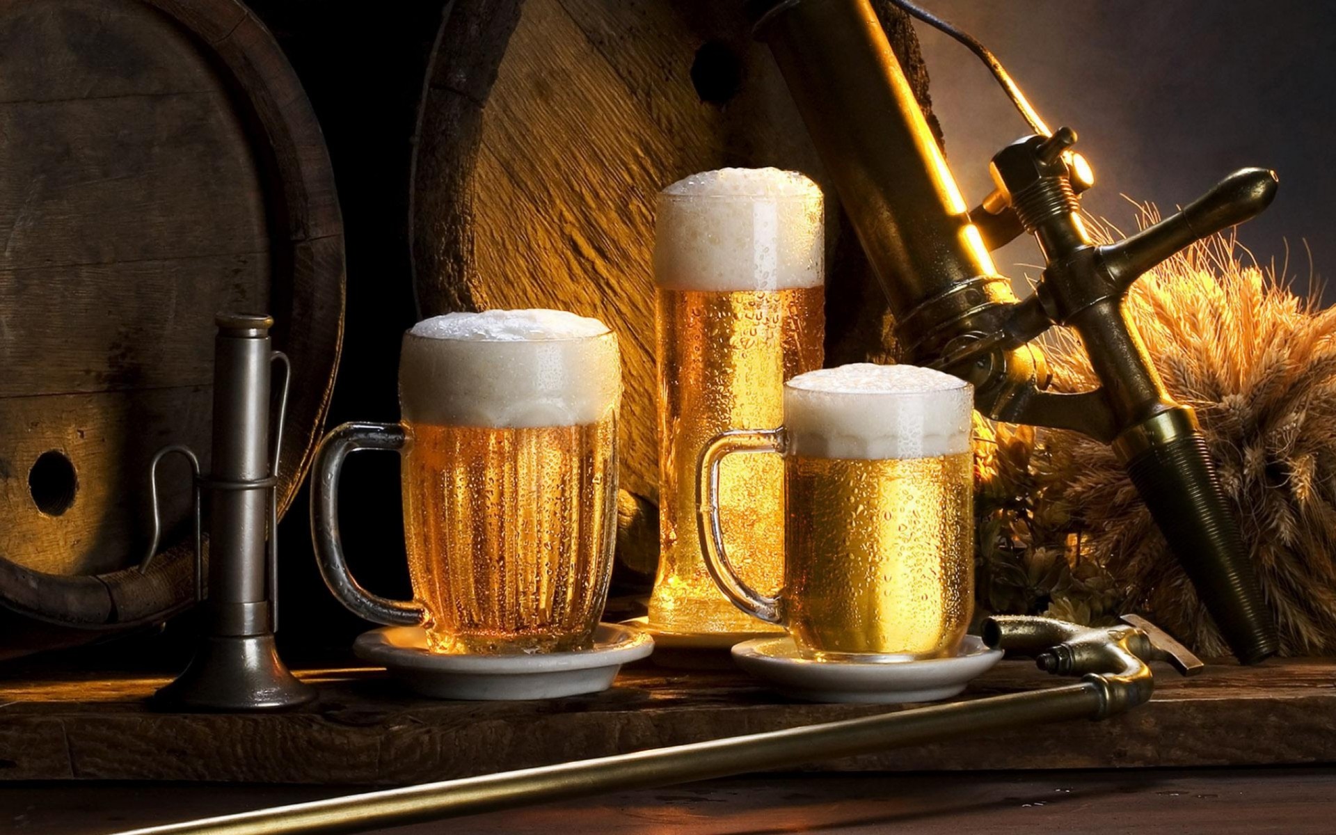 barile tavolo schiuma rubinetto birra