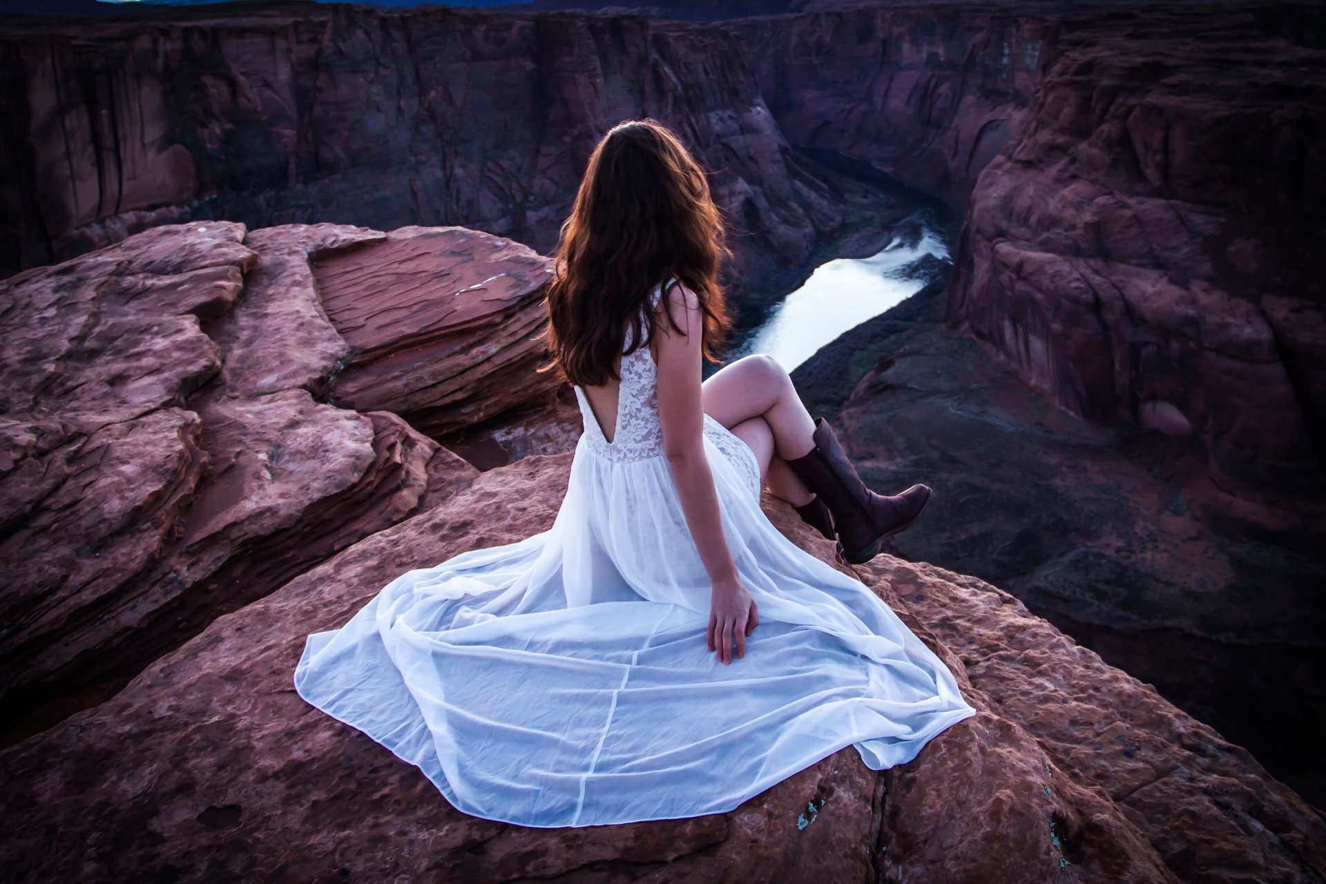 fiume tron ragazza gola fiume altitudine vista