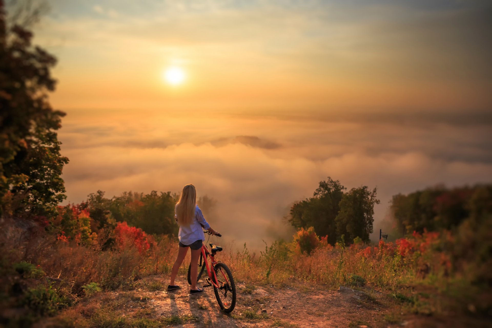 ragazza bicicletta paesaggio bellezza
