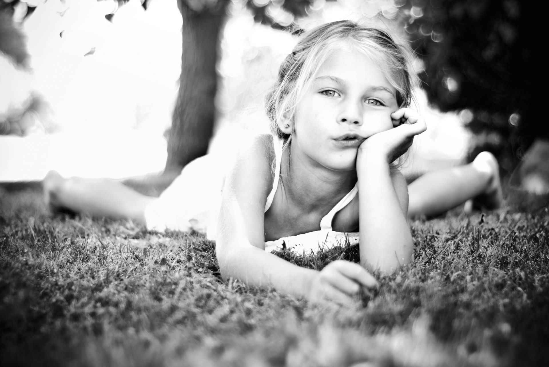 ragazza bw ritratto