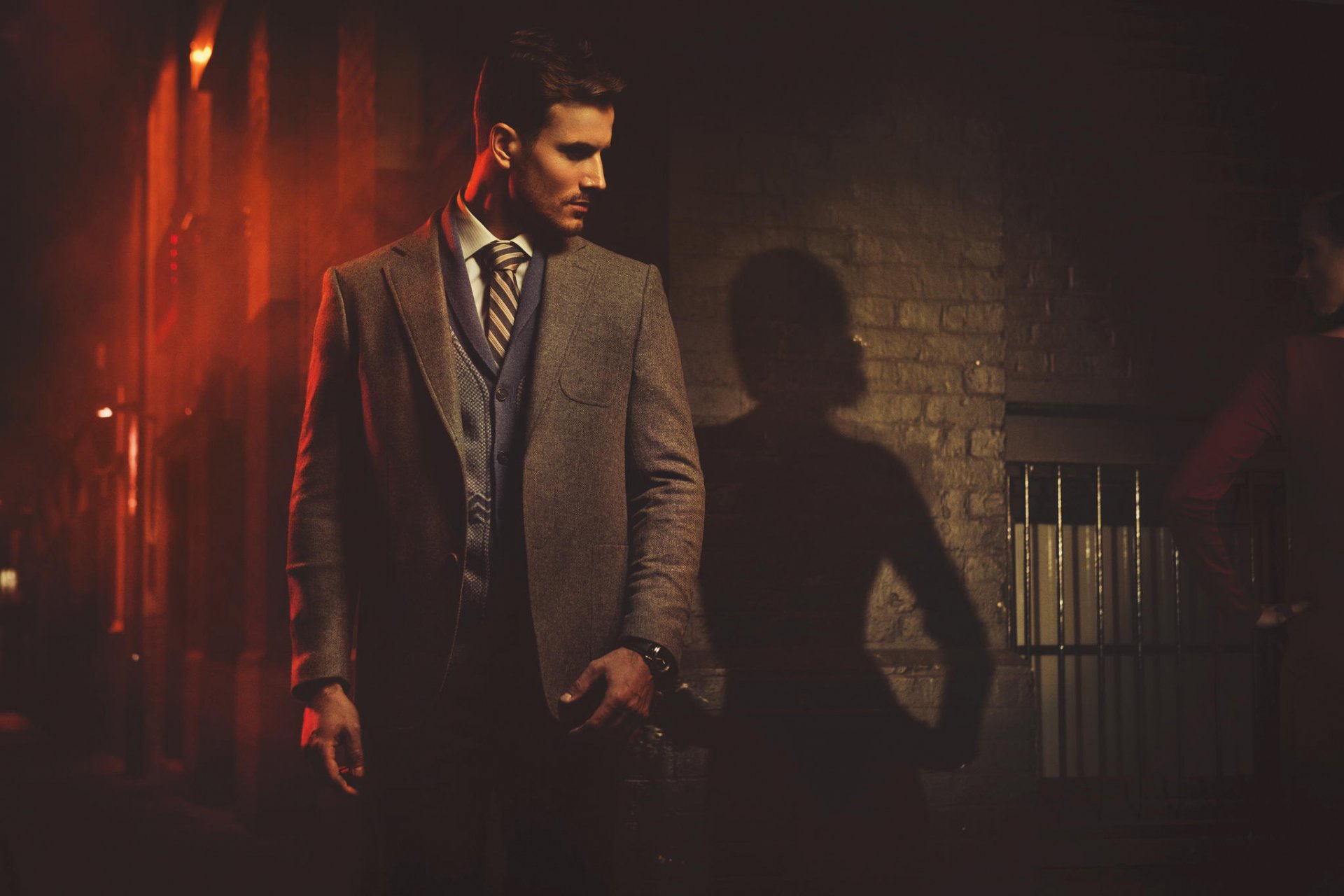 ragazzo ragazza città strada notte ombra