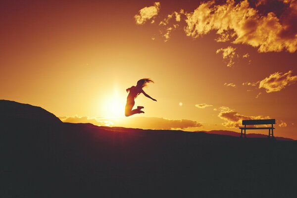 Buonumore. Sullo sfondo del tramonto