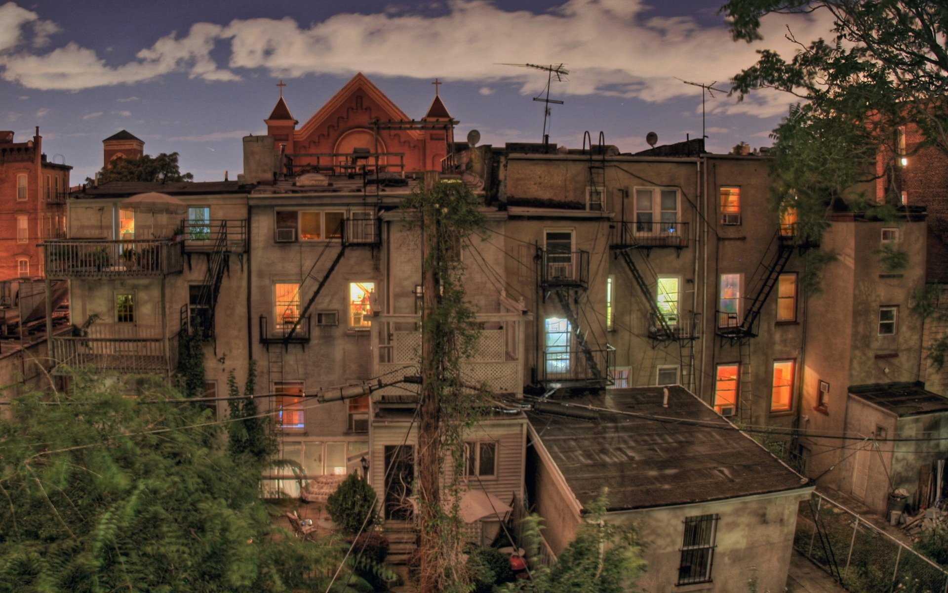 cortile case finestre verde fili