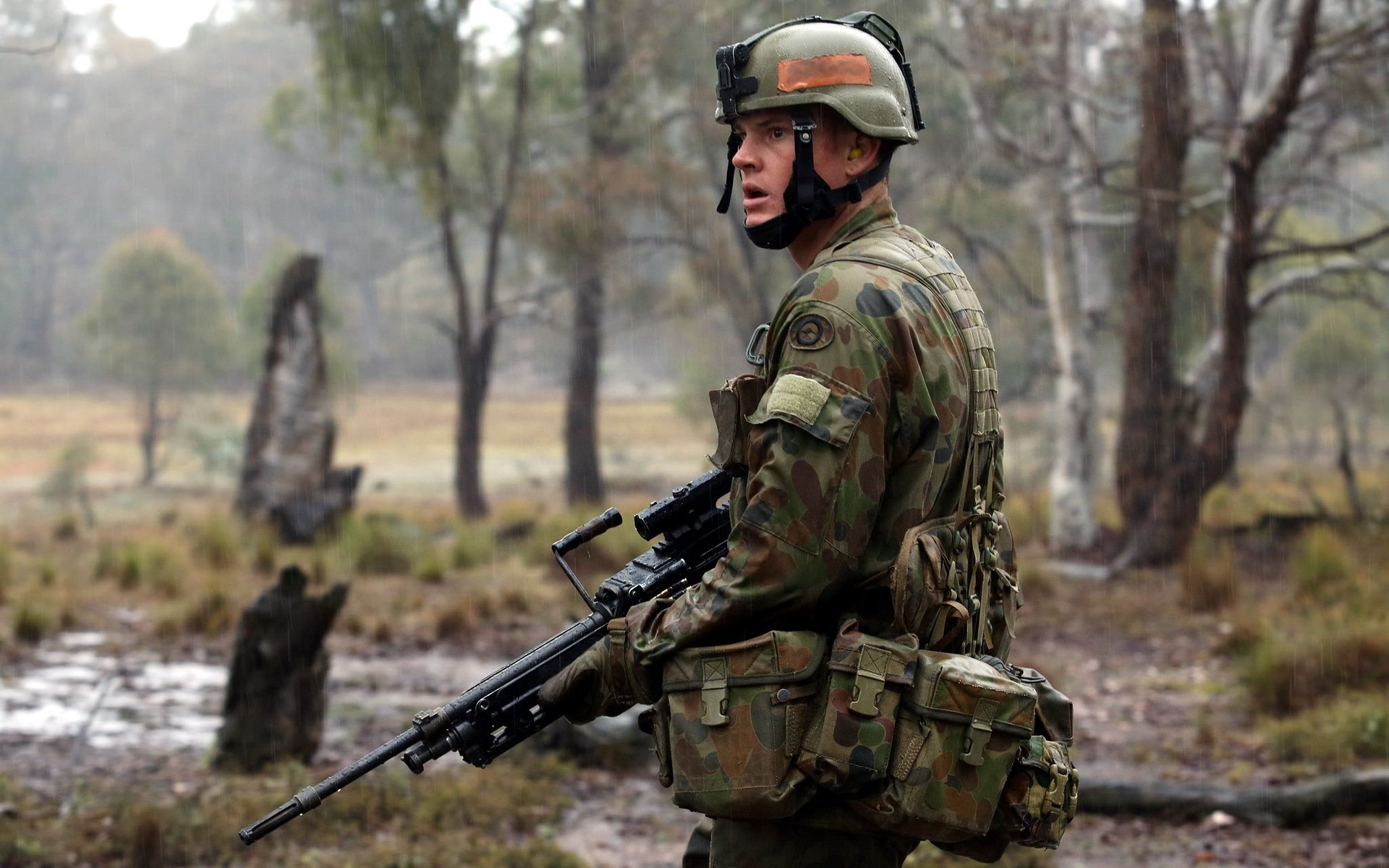 soldato armi esercito