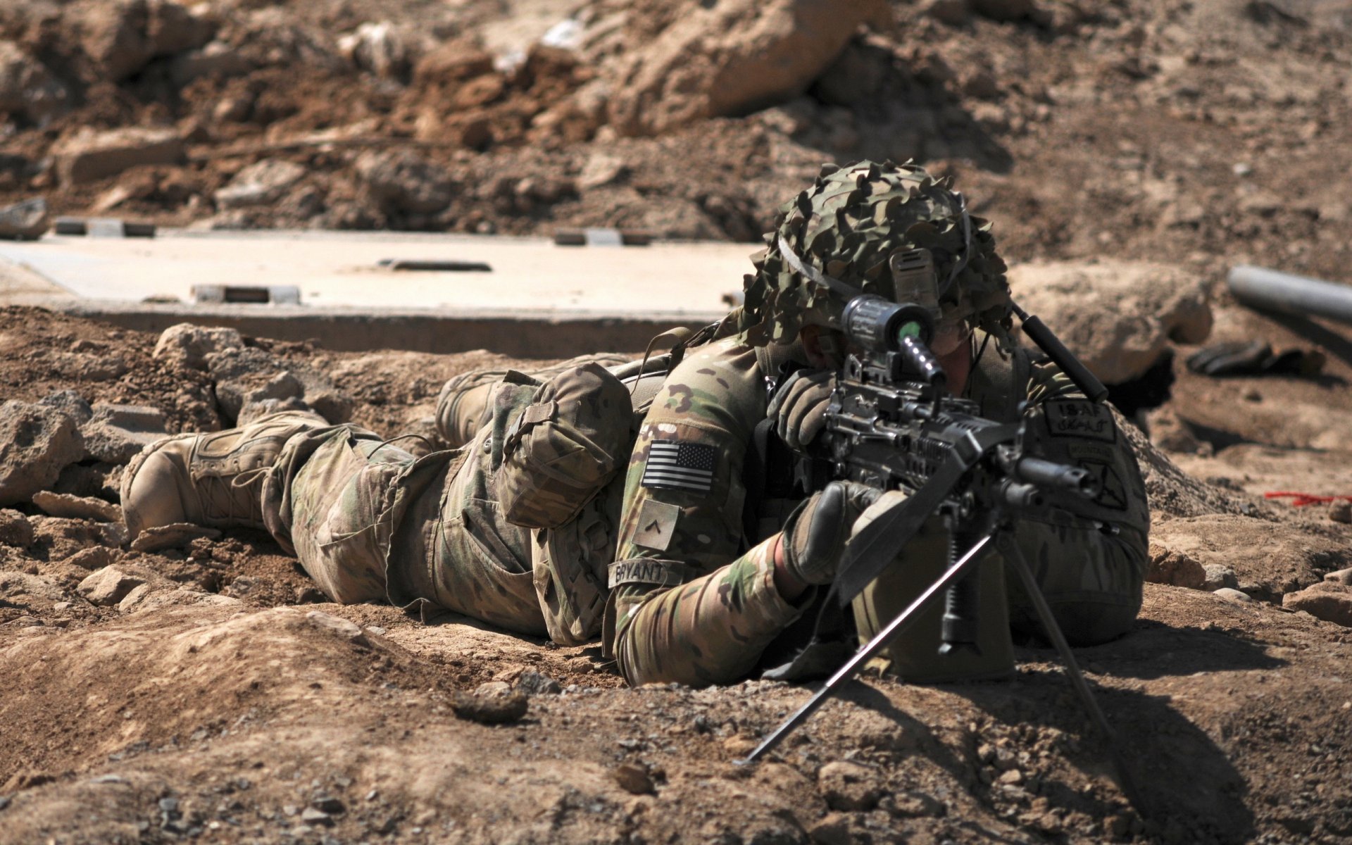 soldato armi esercito