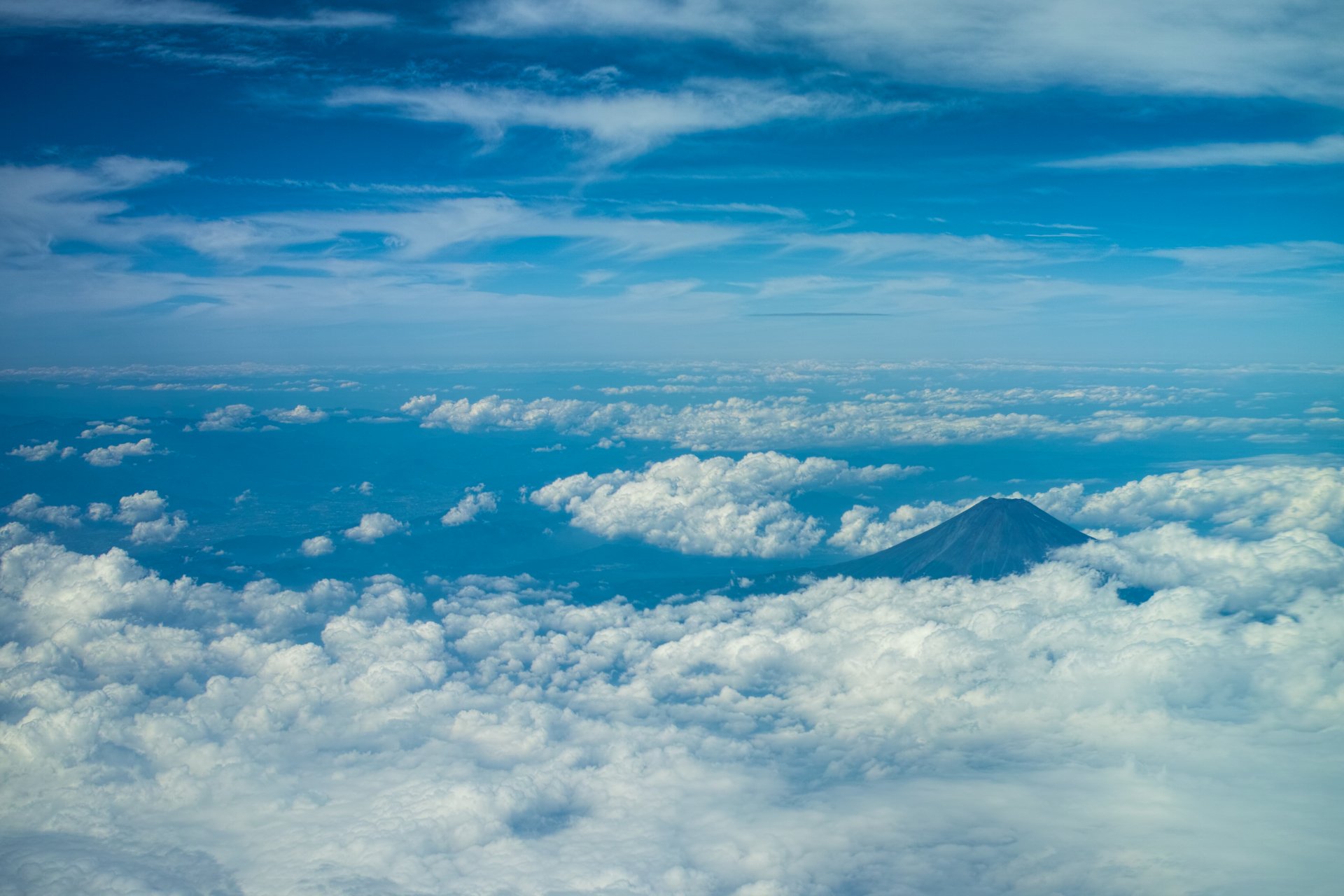 cielo nuvole monte fuji okinawa orizzonte