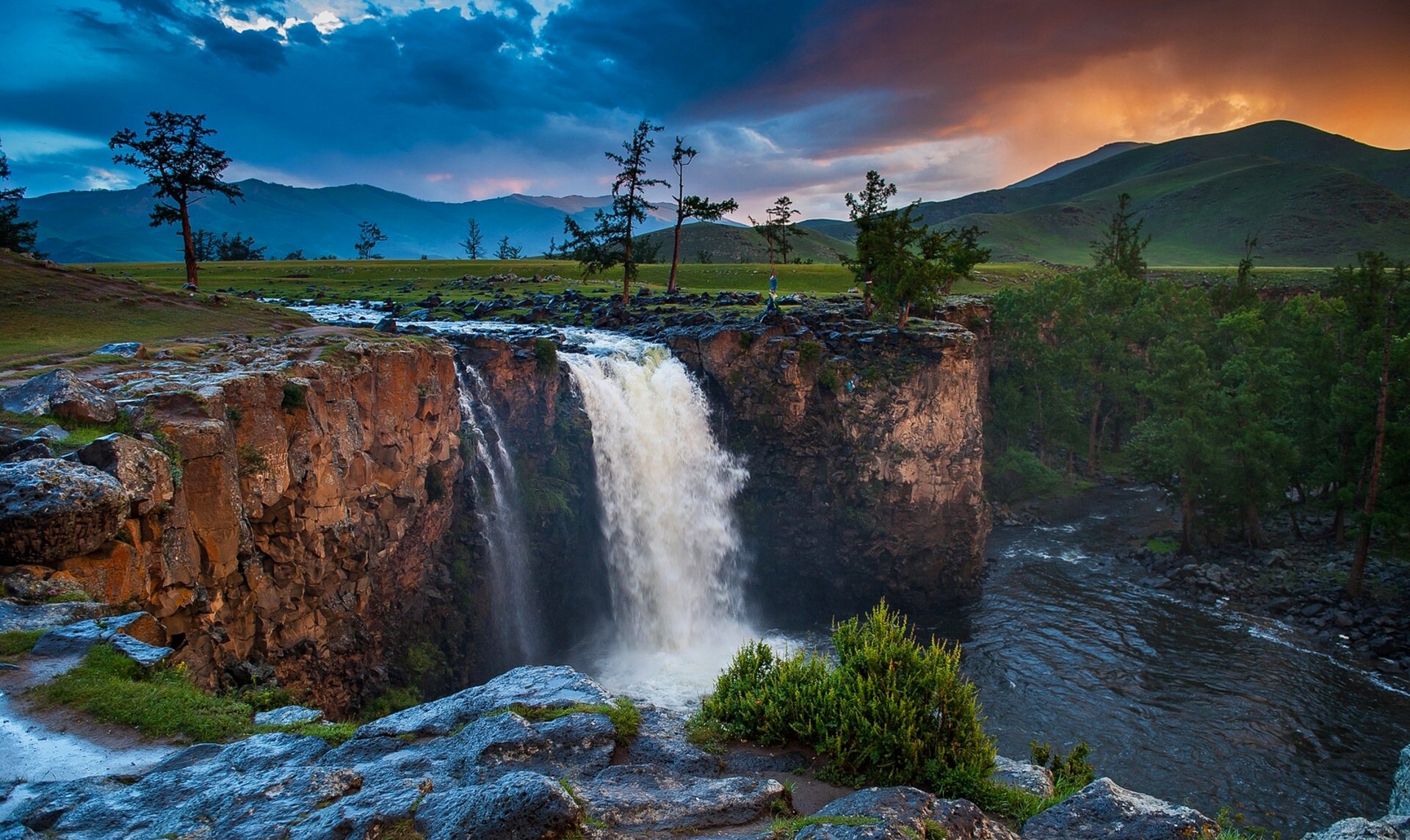 mongolia cielo nuvole nuvole tramonto fiume cascata alberi montagne natura